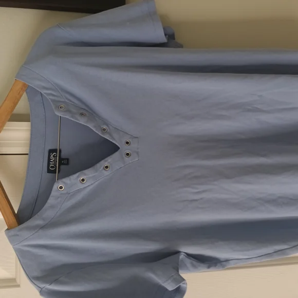 Chaps Blue Short Sleeve Tee V-Neck - Picture 1 of 3